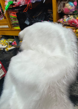 White Long pile furr fabric.